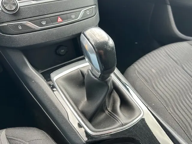 Peugeot 308 SW 1.2 PT Blue Lease 2015 Benzine 26