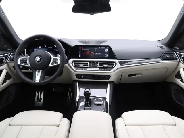 BMW 4 Serie M440i xDrive Gran Coupé 2024 Benzine 13