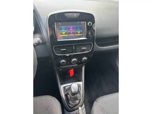 Renault Clio Estate 1.2 16V 2018 Benzine 9