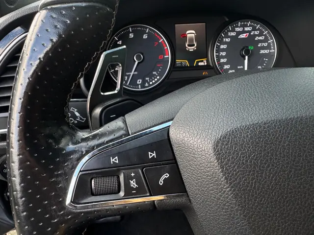 SEAT Leon 2.0 TSI CUPRA 300 Pano. camera 2017 Benzine 30