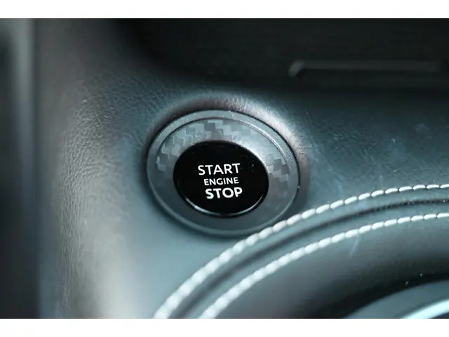 Nissan Juke 1.0 DIG-T Tekna 2025 Benzine 25