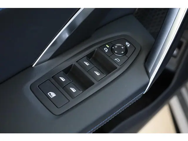 BMW iX1 eDrive20 2023 Elektrisch 21