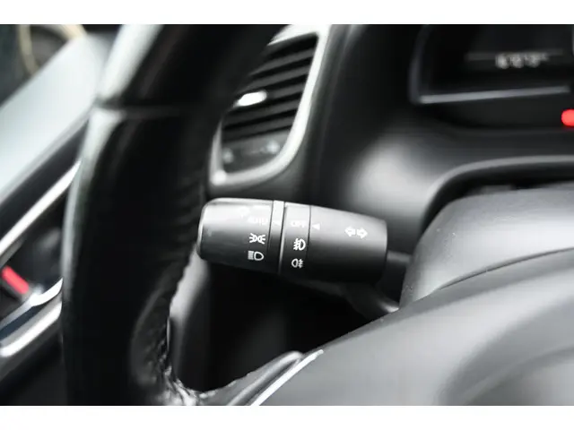 Mazda 3 SkyActiv-G 120 6MT SkyLease+ 2018 Benzine 16
