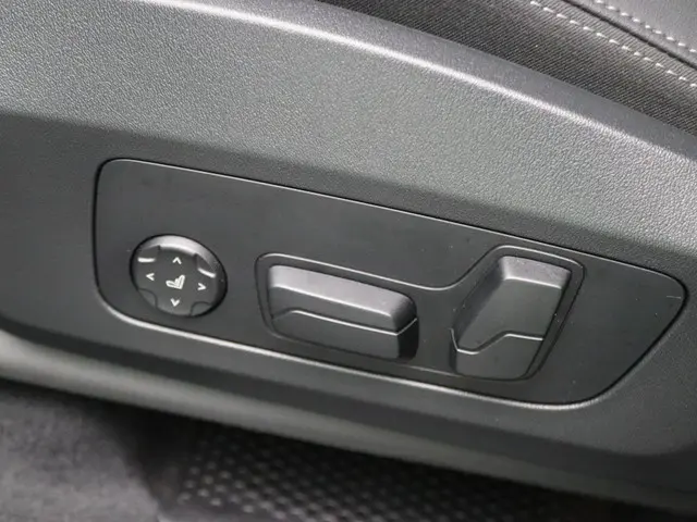 BMW X1 xDrive23i 2024 Benzine 34