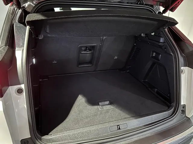 Peugeot 3008 1.6 PureTech GT Line 2020 Benzine 9