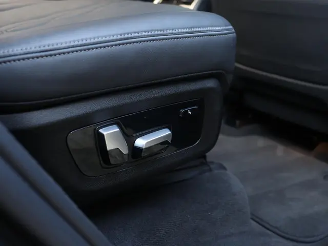 BMW X7 xDrive40i 2021 Benzine 16