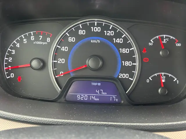 Hyundai i10 1.0i i-Drive 2015 Benzine 12