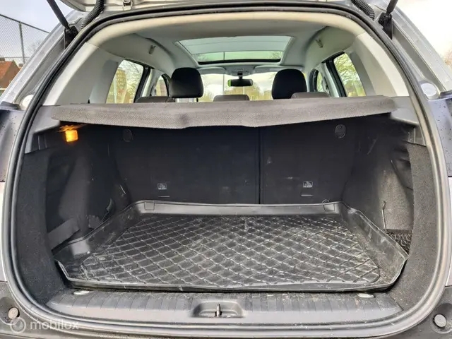 Peugeot 2008 1.2 PureTech Blue Lion 2018 Benzine 21