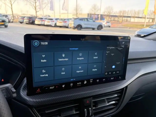 Ford Kuga 2.5 PHEV ST-Line X 2025 Hybride Benzine 31