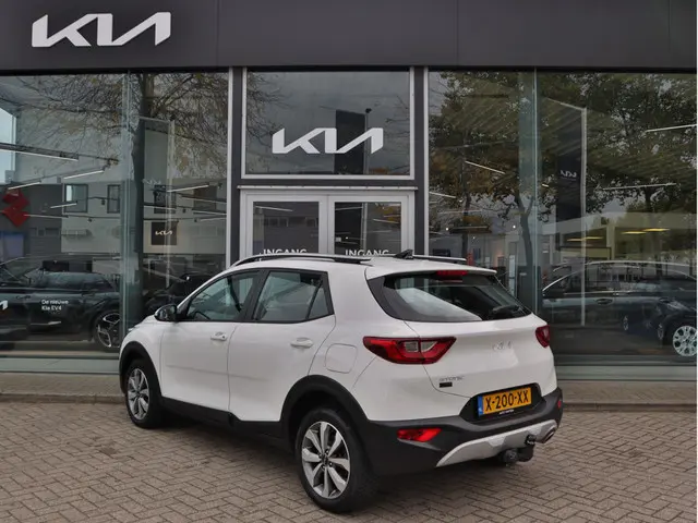 Kia Stonic 1.0 T-GDi MHEV DynamicPlusLine 2023 Benzine 3