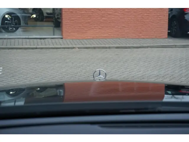 Mercedes-Benz E-Klasse Estate 200 Premium 2018 Benzine 43