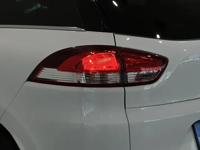 Renault Clio Estate 0.9 TCe 90 Limited 2018 Benzine 28