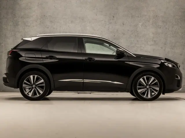 Peugeot 3008 1.2 PureTech Premium Sport 2020 Benzine 4