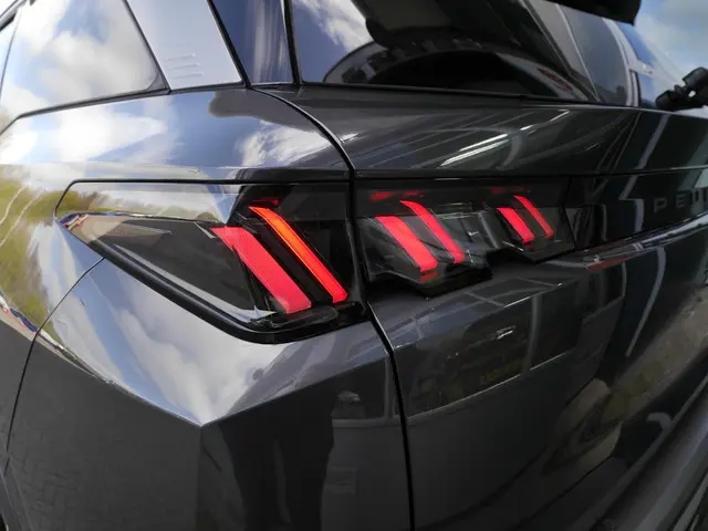 Peugeot 5008 1.2 Hybrid 136 Allure 2025 Hybride Benzine 45