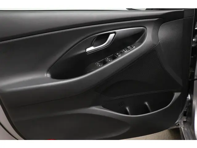 Hyundai i30 1.0 T-GDi MHEV N-line 2024 Hybride Benzine 25