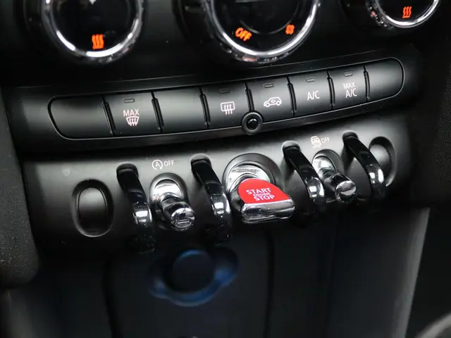 MINI 3-Deurs Cooper 2020 Benzine 15