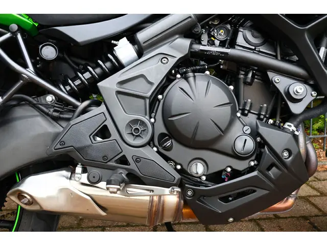 Kawasaki Versys 650 TOURER ABS 2023 Benzine 16