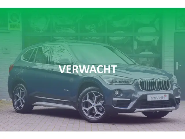 BMW X1 sDrive18i High Executive 2018 Benzine 3