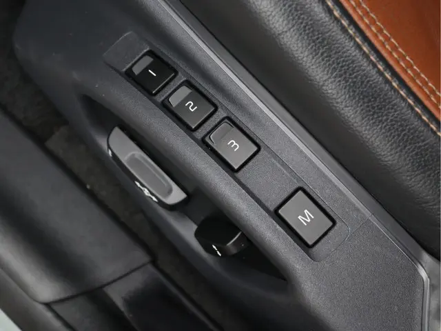 Volvo V60 2.4 D6 AWD Plug-In Hybrid 2015 Hybride Diesel 36