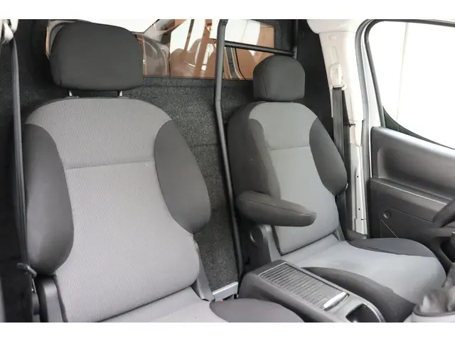 Peugeot Partner 120 1.6 BlueHDi 100 L1 Pro 2018 Diesel 10