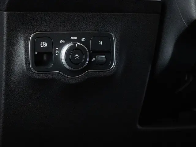 Mercedes-Benz EQB 250+ Limited Edition 2024 Elektrisch 17
