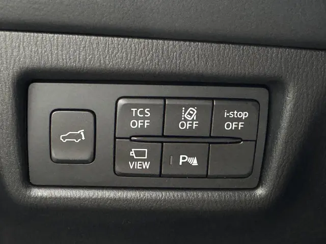 Mazda CX-5 2.0 SkyActiv-G 165 Luxury 2019 Benzine 24