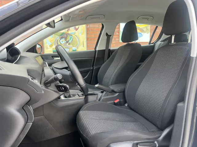 Peugeot 308 PureTech 130 Blue Lease Premium 2018 Benzine 8