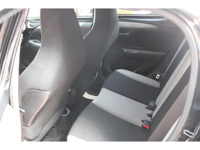 Citroën C1 1.0 VTi Elle Camera 2018 Benzine 10