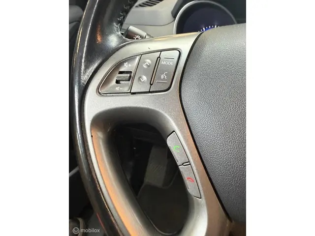 Hyundai ix35 1.6i GDI i-Vision 2015 Benzine 12