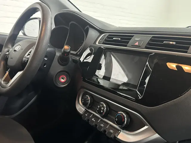 Kia Rio 1.2 CVVT ComfortPlusLine Navigator 2016 Benzine 8