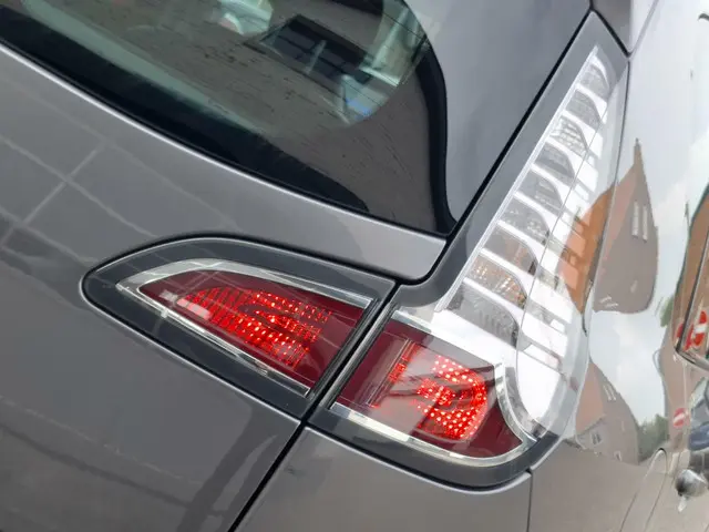 Renault Scénic TCe 115 Bose 2013 Benzine 10