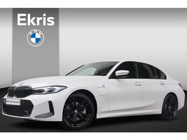 BMW 3 Serie 330e 2024 Hybride Benzine
