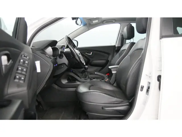 Hyundai ix35 1.6i GDI i-Vision 2014 Benzine 16