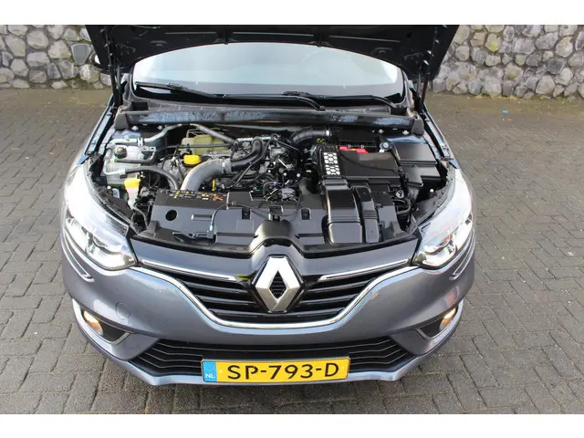 Renault Mégane Estate 1.2 TCe Limited 2018 Benzine 31