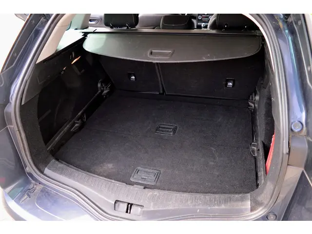 Renault Mégane Estate 1.3 TCe Limited 2018 Benzine 14