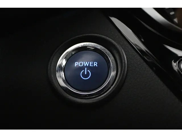 Toyota C-HR 2.0 Hybrid Dynamic 2020 Hybride Benzine 45