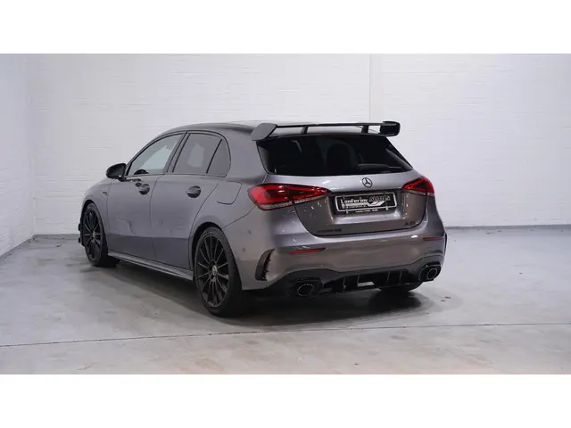 Mercedes-Benz A-Klasse 250 Premium Plus 2019 Benzine 42