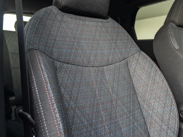 MINI Countryman C 2026 Benzine 12