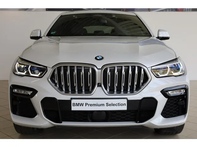 BMW X6 xDrive40i 2020 Benzine 4