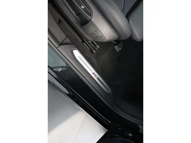 BMW 1 Serie 118i Business Edition 2021 Benzine 25