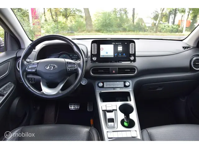 Hyundai Kona EV Premium 64 kWh & Trekhaak 2019 Elektrisch 13