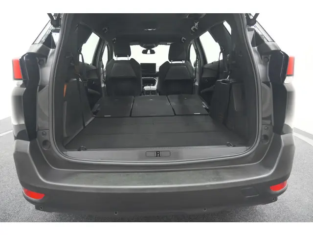 Peugeot 5008 PureTech 130 EAT8 Active Pack 2023 Benzine 68