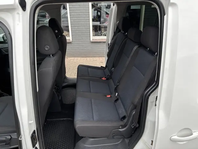 Volkswagen Caddy 1.2 TSI Personen 2016 Benzine 23