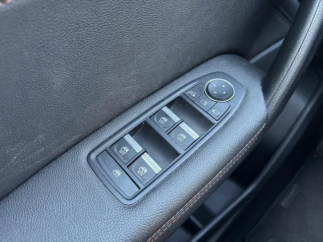 Renault Captur 1.3 mild hybrid 160 iconic 2024 Benzine 21