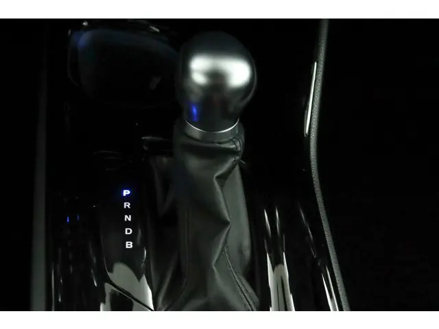 Toyota C-HR 1.8 Hybrid Executive 2020 Hybride Benzine 27