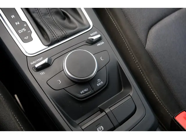 Audi Q2 30 TFSI Sport Aut. Navi|Clima|LMV 2019 Benzine 20