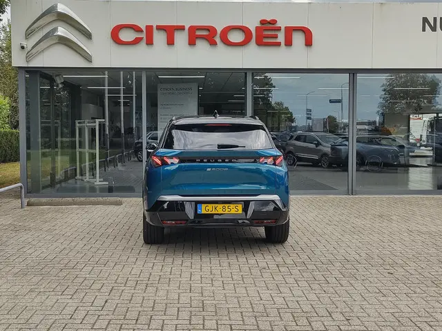 Peugeot e-5008 GT 73 kWh 2024 Elektrisch