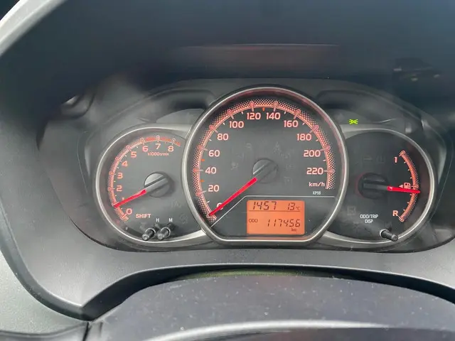 Toyota Yaris 1.0 VVT-i Trend airco 2016 Benzine 14