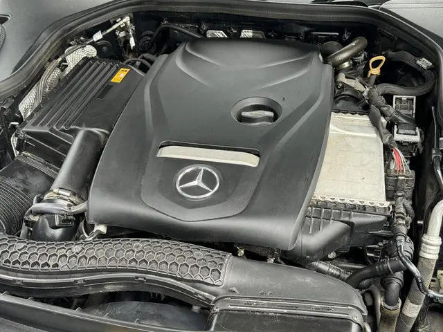 Mercedes-Benz E-Klasse 200 Premium 2018 Benzine 23