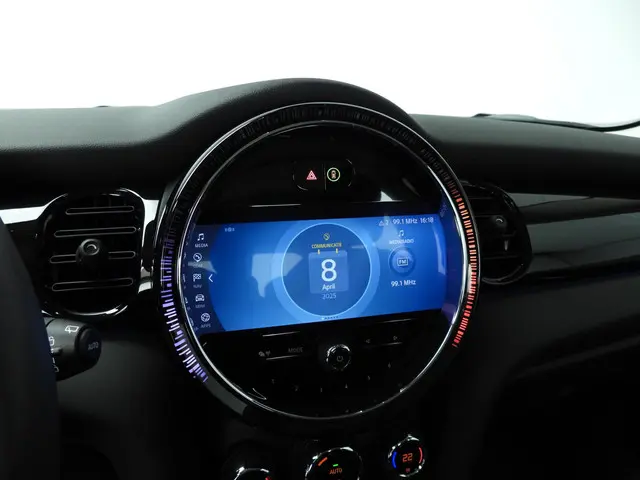 MINI 3-Deurs Cooper 2023 Benzine 16
